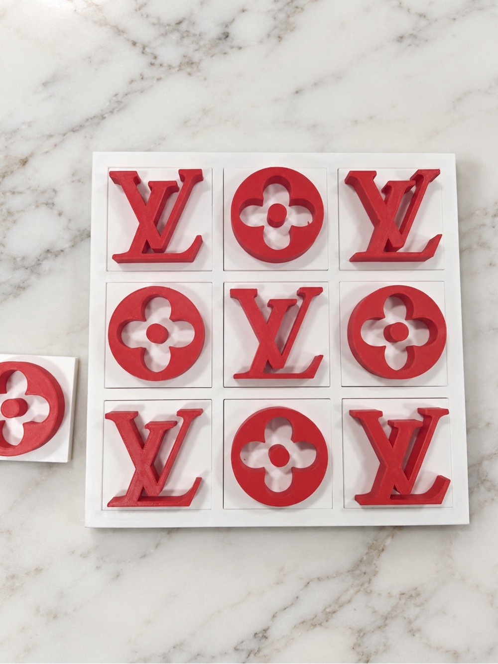 Luxury-Inspired Black and White Tic Tac Toe Game
